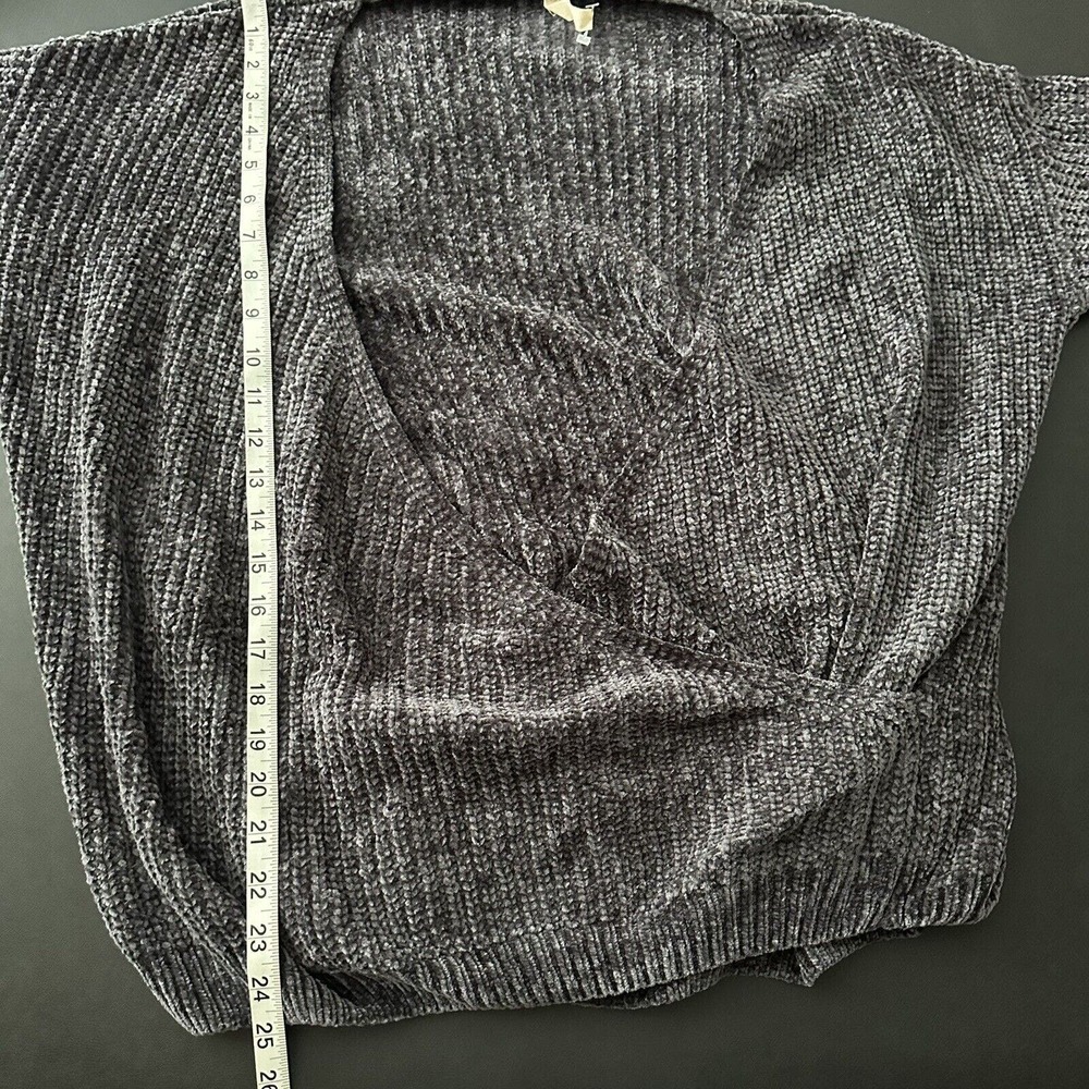 Wishlist Gray Soft Surplice Knit Sweater size s/m - Picture 7 of 10